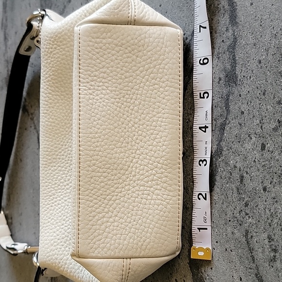 COACH Small/Mini Leatherware Bag Ivory Pebble Leather NWOT - Picture 9 of 13